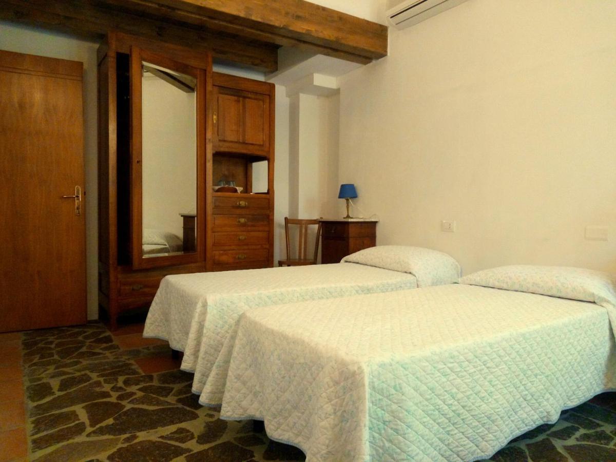 Lierus B&B Gonnosfanadiga Luaran gambar